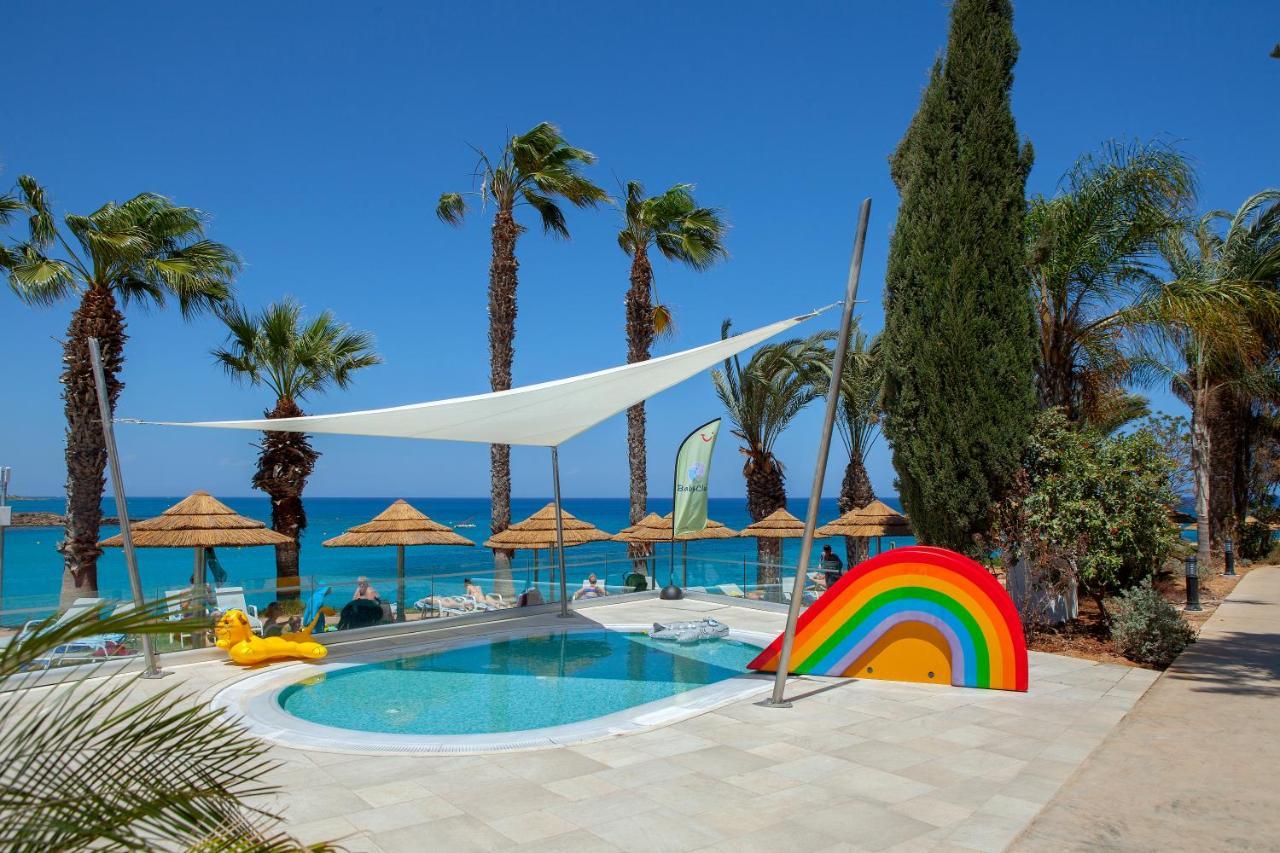 Nausicaa Beach Hotel โปรทาราส ภายนอก รูปภาพ