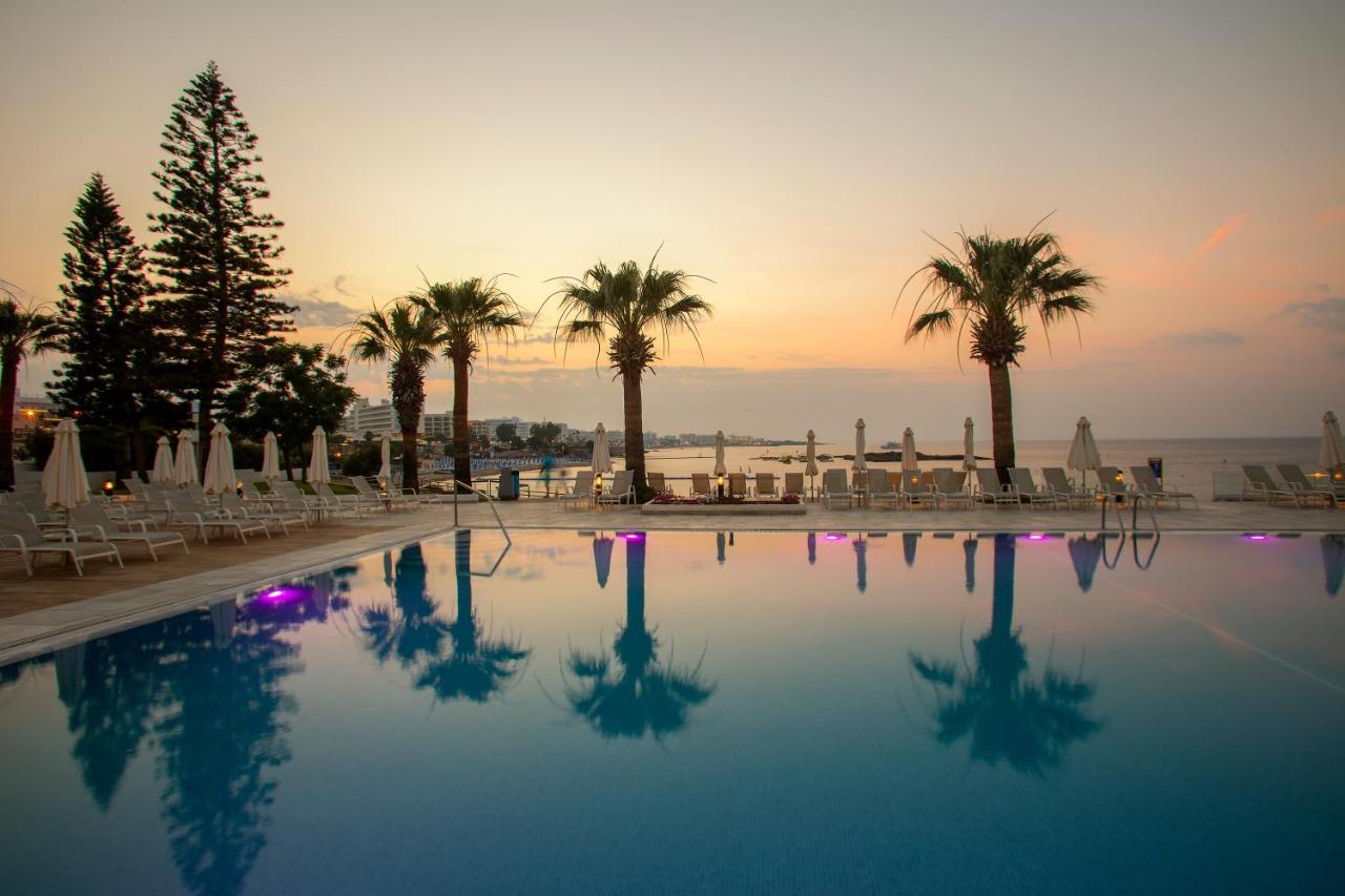 Nausicaa Beach Hotel โปรทาราส ภายนอก รูปภาพ