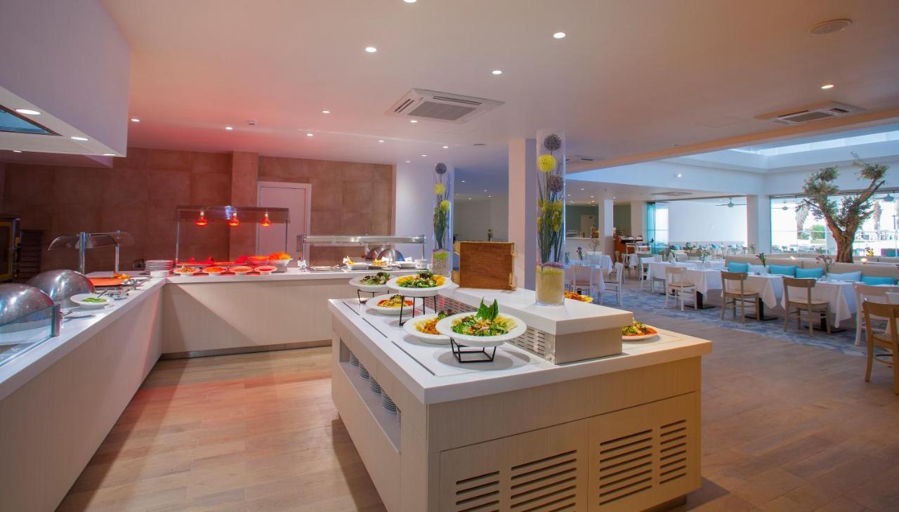 Nausicaa Beach Hotel โปรทาราส ภายนอก รูปภาพ