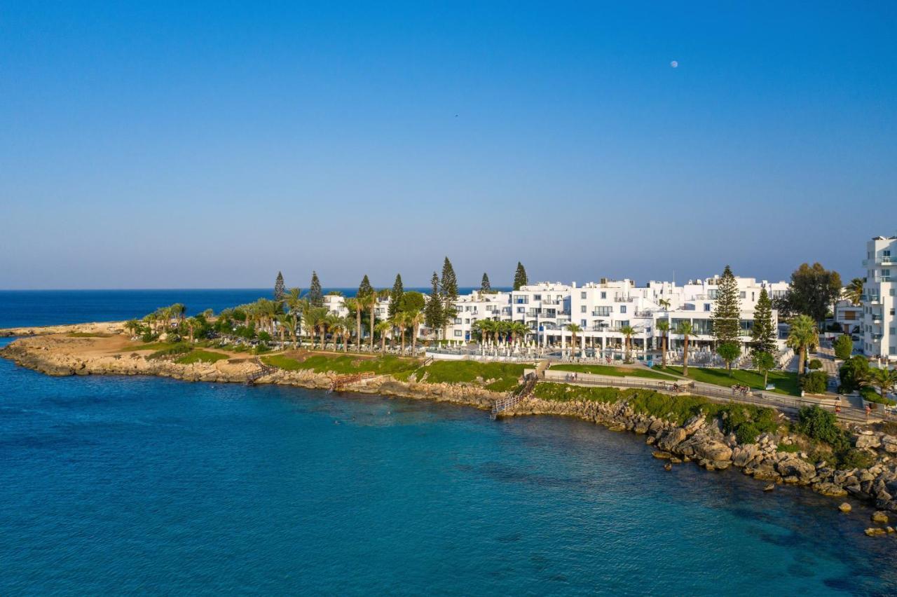 Nausicaa Beach Hotel โปรทาราส ภายนอก รูปภาพ