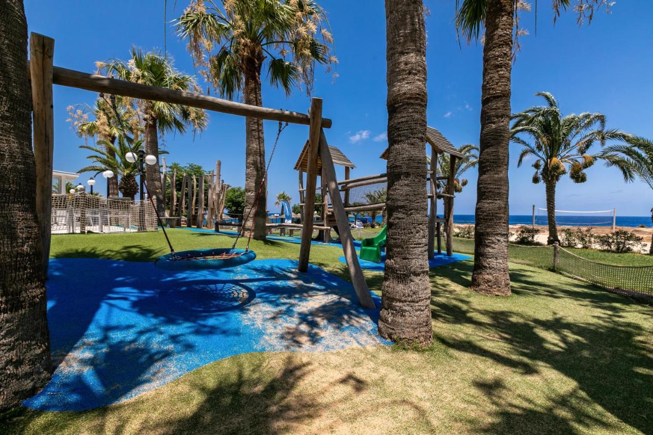 Nausicaa Beach Hotel โปรทาราส ภายนอก รูปภาพ