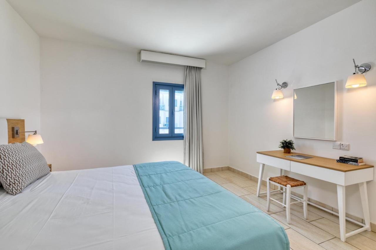 Nausicaa Beach Hotel โปรทาราส ภายนอก รูปภาพ